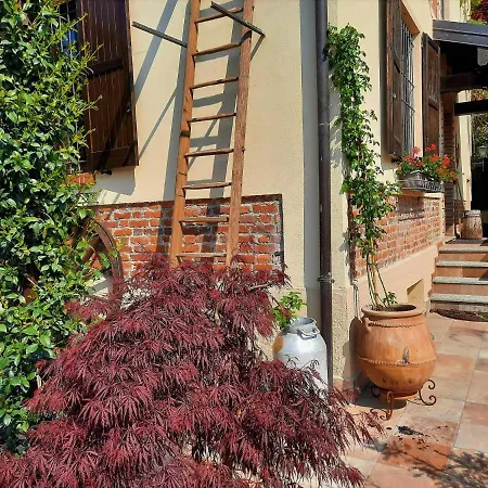 Relais Cascina Al Campaccio Farm stay *