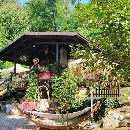 مزرعة للإقامة Relais Cascina Al Campaccio Taino