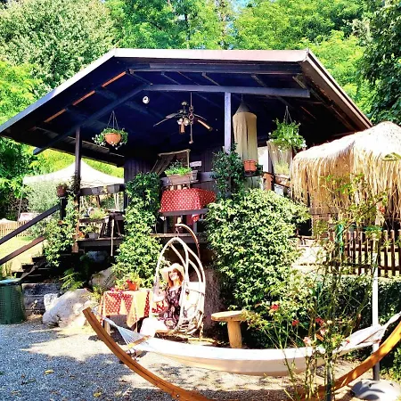 مزرعة للإقامة Relais Cascina Al Campaccio