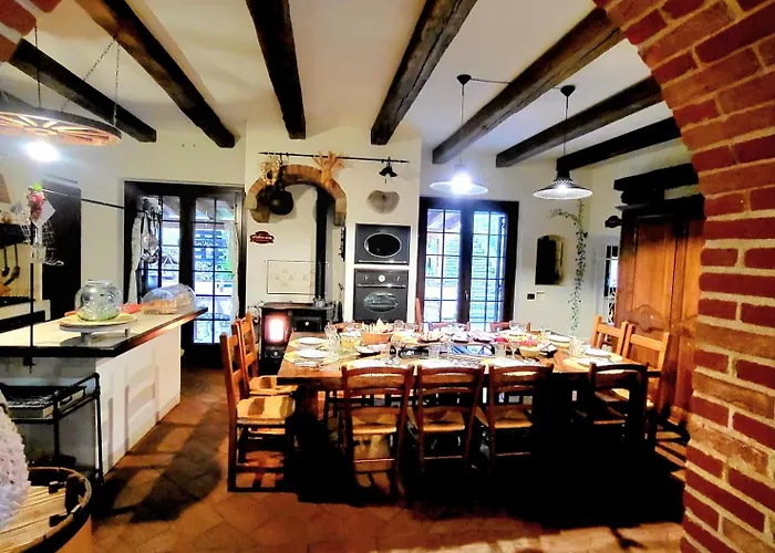 مزرعة للإقامة Relais Cascina Al Campaccio *
