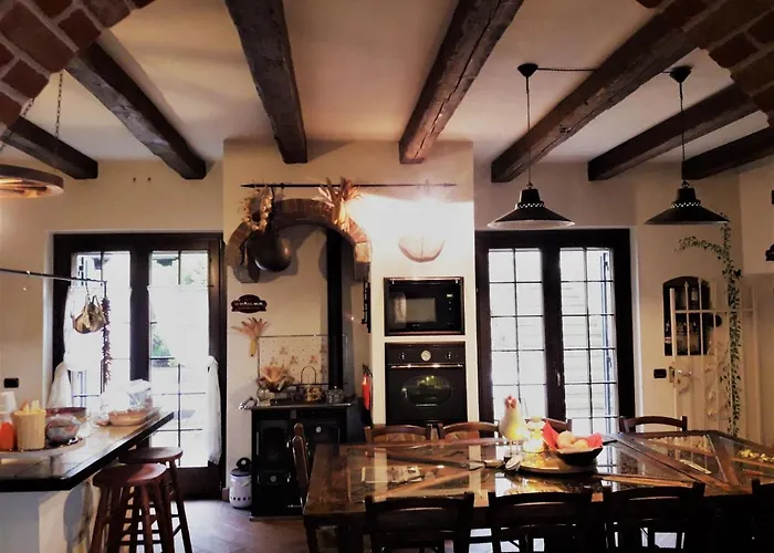مزرعة للإقامة Relais Cascina Al Campaccio